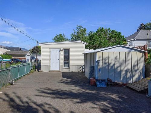 926 Pine Street, Kamloops, BC - Outdoor With Exterior