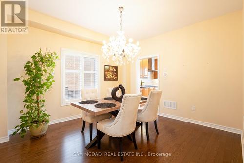 5300 Snowbird Court, Mississauga, ON - Indoor Photo Showing Dining Room