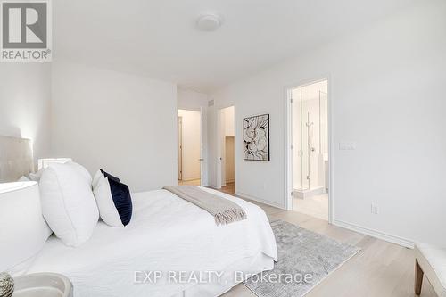 44 Magnolia Avenue, Adjala-Tosorontio (Colgan), ON - Indoor Photo Showing Bedroom