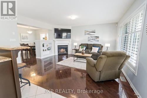 18 Davidson Drive, New Tecumseth, ON - Indoor Photo Showing Living Room With Fireplace