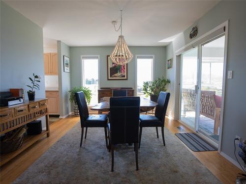 4295 North Naramata Road, Naramata, BC - Indoor Photo Showing Dining Room