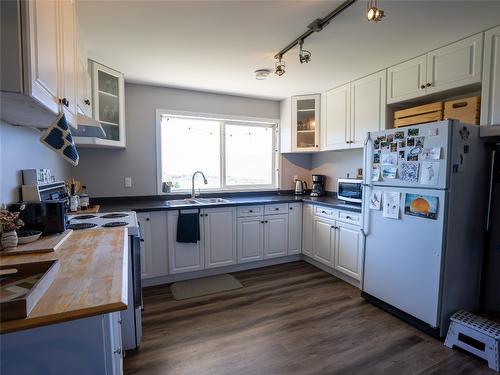 4295 North Naramata Road, Naramata, BC - Indoor Photo Showing Kitchen With Double Sink