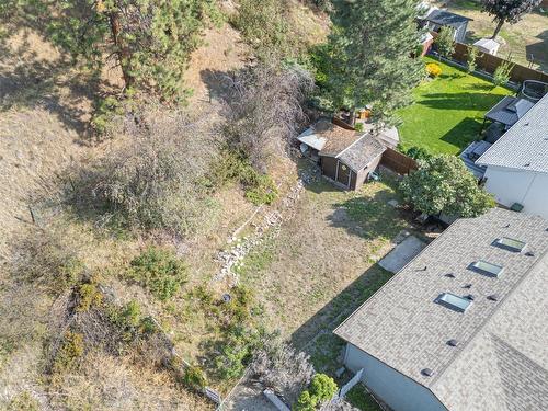 745 Camelia Road, Kelowna, BC - Outdoor