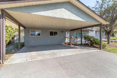 745 Camelia Road, Kelowna, BC - Outdoor