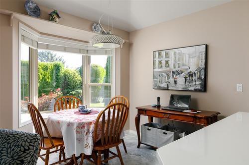 160-550 Yates Road, Kelowna, BC - Indoor Photo Showing Dining Room