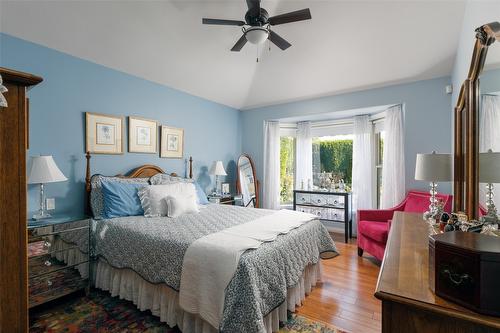 160-550 Yates Road, Kelowna, BC - Indoor Photo Showing Bedroom