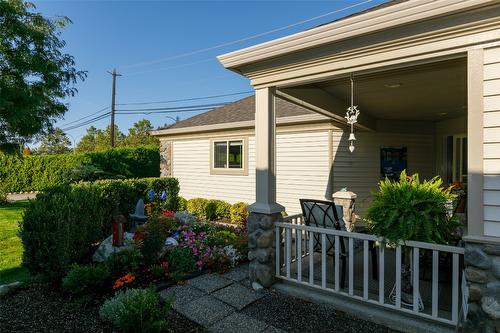 160-550 Yates Road, Kelowna, BC - Outdoor With Exterior