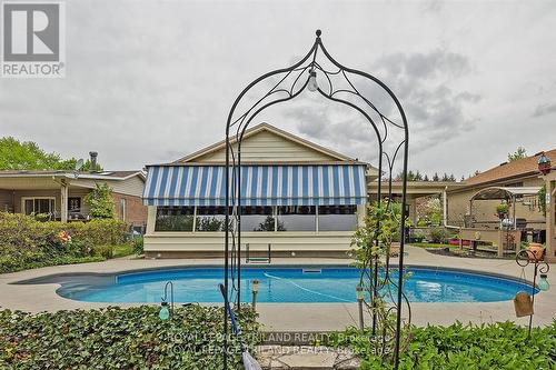 316 Culver Place, London, ON - Outdoor With In Ground Pool With Deck Patio Veranda