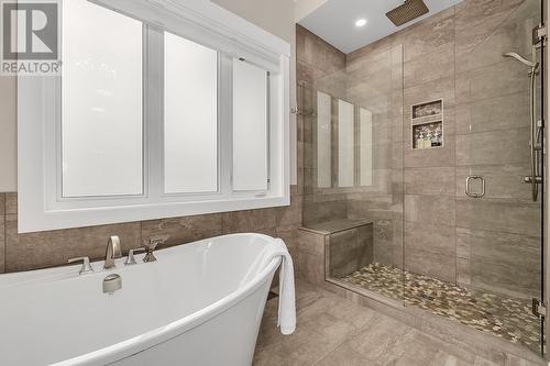 3039 Burtch Road, Kelowna, BC - Indoor Photo Showing Bathroom