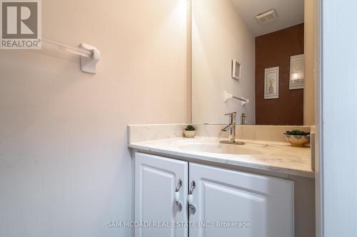 5562 Katy Gate, Mississauga (Churchill Meadows), ON - Indoor Photo Showing Bathroom