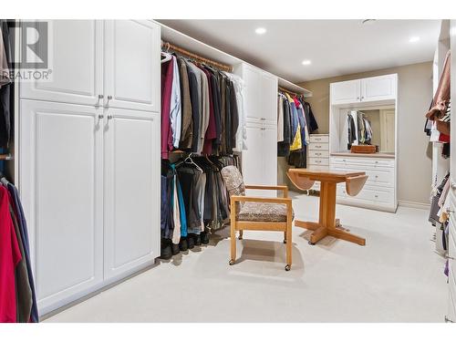 2259 Capistrano Drive, Kelowna, BC - Indoor With Storage