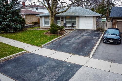 2145 Sandringham Drive, Burlington, ON - Outdoor With Facade