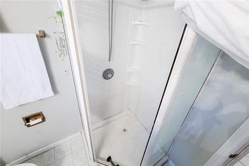 2145 Sandringham Drive, Burlington, ON - Indoor Photo Showing Bathroom