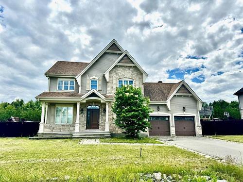 FaÃ§ade - 33 Rue Des Cerisiers, Vaudreuil-Dorion, QC - Outdoor With Deck Patio Veranda With Facade