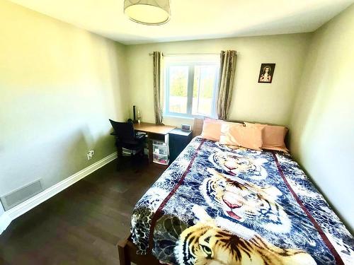 Chambre Ã Â coucher - 33 Rue Des Cerisiers, Vaudreuil-Dorion, QC - Indoor Photo Showing Bedroom