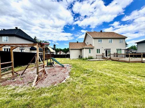 Face arriÃ¨re - 33 Rue Des Cerisiers, Vaudreuil-Dorion, QC - Outdoor With Deck Patio Veranda With Backyard