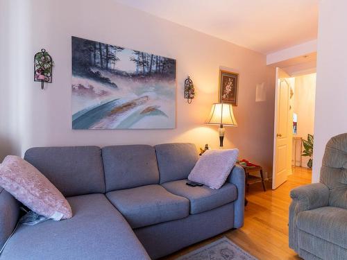 Chambre Ã Â coucher - 202-79 Prom. Des Îles, Laval (Chomedey), QC - Indoor Photo Showing Living Room