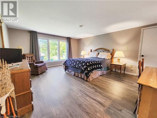 5 Noble Drive, Miller Lake, ON - Indoor Photo Showing Bedroom