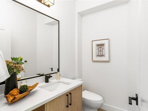 2078 Camden Pl, Sooke, BC - Indoor Photo Showing Bathroom