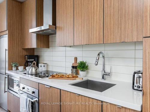 2904-300 Front St, Toronto, ON - Indoor Photo Showing Kitchen