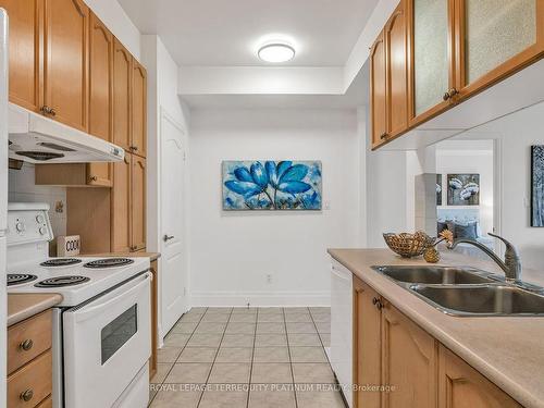 1902-188 Doris Ave, Toronto, ON - Indoor Photo Showing Kitchen With Double Sink