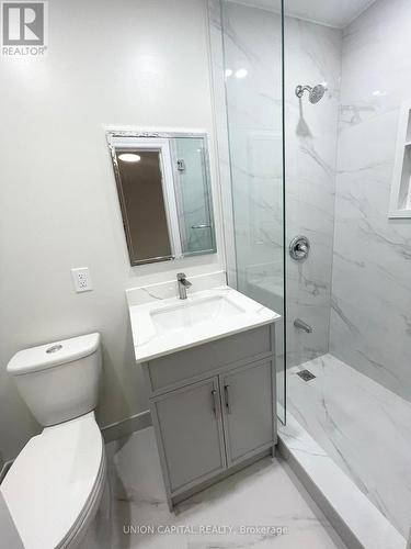 Upper - 75 Madsen Crescent, Markham (Markville), ON - Indoor Photo Showing Bathroom