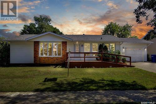 303 2Nd Avenue, Montmartre, SK - Outdoor With Deck Patio Veranda