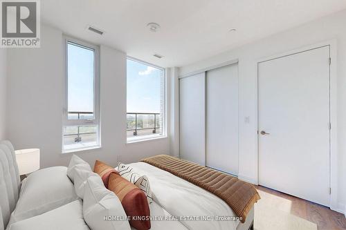 919 - 3100 Keele Street, Toronto (Downsview-Roding-Cfb), ON - Indoor Photo Showing Bedroom