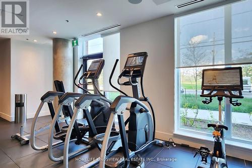 919 - 3100 Keele Street, Toronto (Downsview-Roding-Cfb), ON - Indoor Photo Showing Gym Room