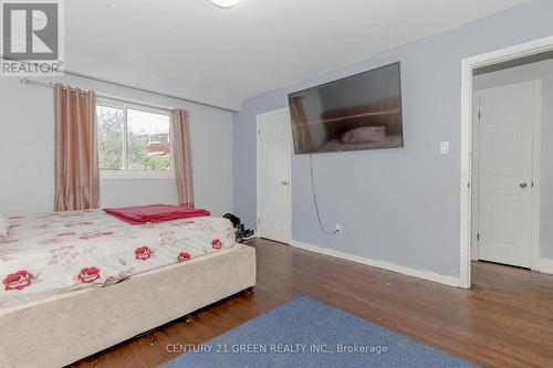 74 Linkdale Road, Brampton, ON - Indoor Photo Showing Bedroom