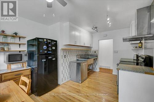 122 Burndale Avenue, Toronto, ON - Indoor Photo Showing Kitchen