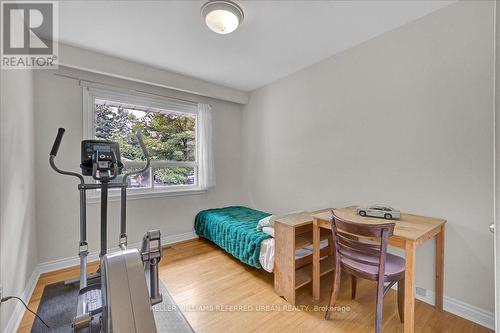 122 Burndale Avenue, Toronto, ON - Indoor