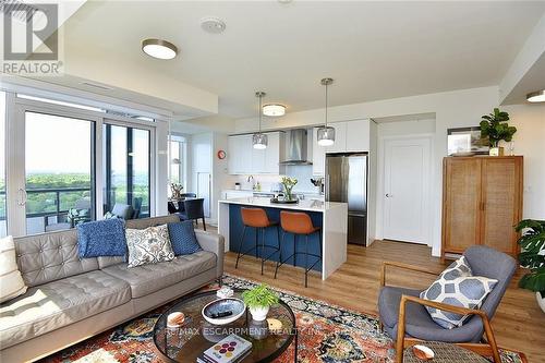 1807 - 500 Brock Avenue, Burlington (Brant), ON - Indoor Photo Showing Living Room