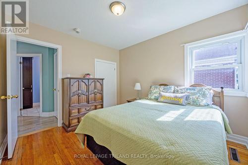 1874 Churchill Avenue, London, ON - Indoor Photo Showing Bedroom