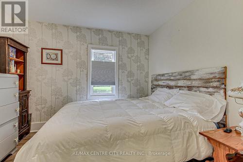 4680 Sunset Road, Central Elgin (Port Stanley), ON - Indoor Photo Showing Bedroom