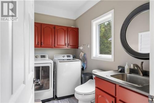 35 Silverwood Crescent, Moncton, NB - Indoor Photo Showing Laundry Room