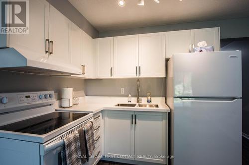 J1 - 159 Edgehill Drive, Barrie, ON - Indoor Photo Showing Kitchen With Double Sink