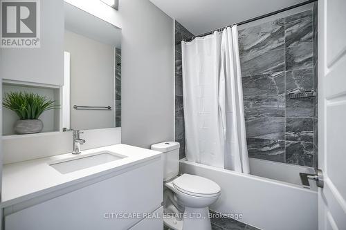 311 - 15 Water Walk Drive, Markham (Unionville), ON - Indoor Photo Showing Bathroom