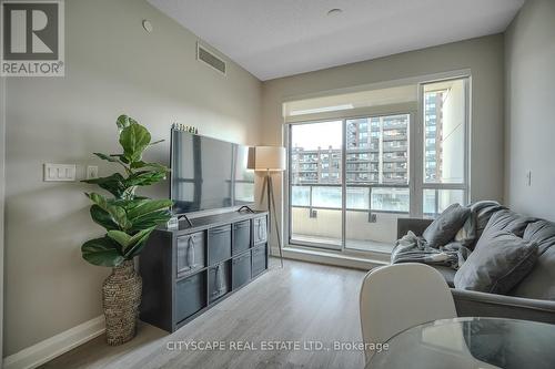 311 - 15 Water Walk Drive, Markham (Unionville), ON - Indoor