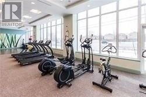 424 - 7900 Bathurst Street, Vaughan, ON - Indoor Photo Showing Gym Room