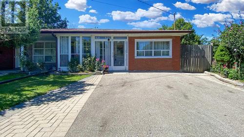 88 Garthdale Court, Toronto (Bathurst Manor), ON - Outdoor