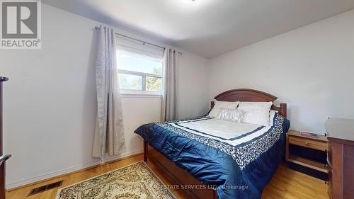 88 Garthdale Court, Toronto (Bathurst Manor), ON - Indoor Photo Showing Bedroom