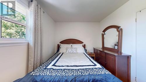 88 Garthdale Court, Toronto (Bathurst Manor), ON - Indoor Photo Showing Bedroom