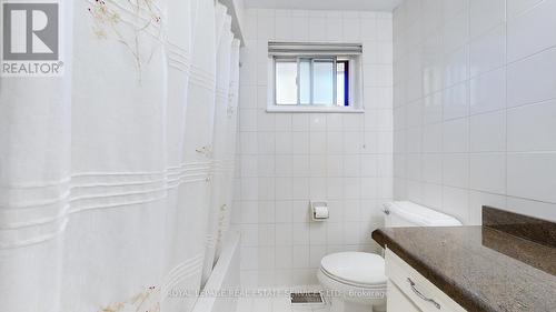 88 Garthdale Court, Toronto (Bathurst Manor), ON - Indoor Photo Showing Bathroom