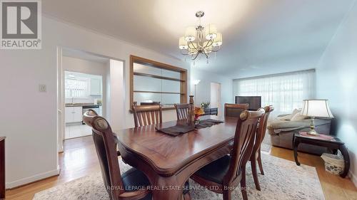 88 Garthdale Court, Toronto (Bathurst Manor), ON - Indoor Photo Showing Dining Room