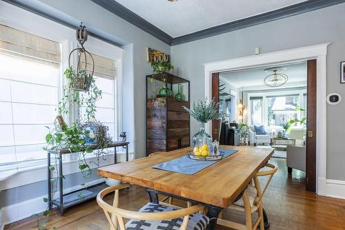 51 Garfield Avenue S, Hamilton, ON - Indoor Photo Showing Dining Room