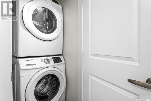 514 Lillooet Street W, Moose Jaw, SK - Indoor Photo Showing Laundry Room