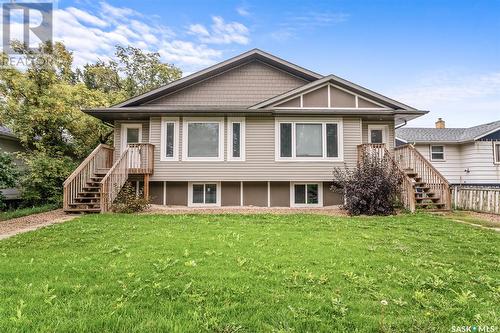 514 Lillooet Street W, Moose Jaw, SK - Outdoor With Facade