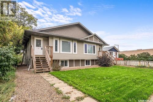 514 Lillooet Street W, Moose Jaw, SK - Outdoor