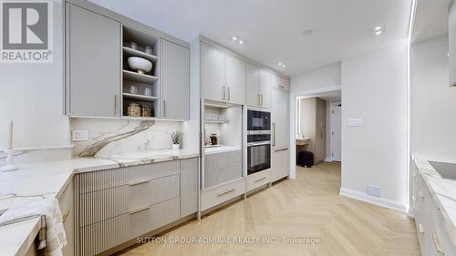 602 - 616 Avenue Road, Toronto (Casa Loma), ON - Indoor Photo Showing Kitchen